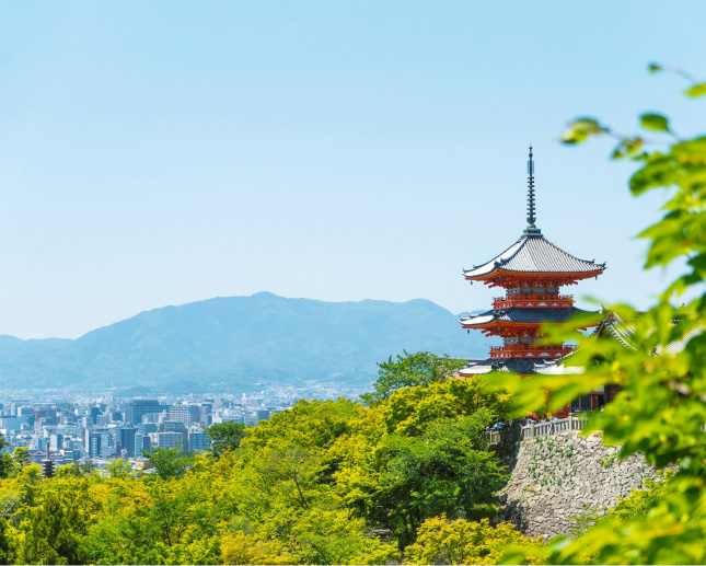 京都の風景とLocal Recsロゴ